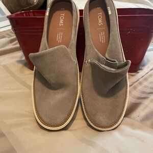 Barely Worn TOMS Taupe Suede Slip-On Shoes Size 8